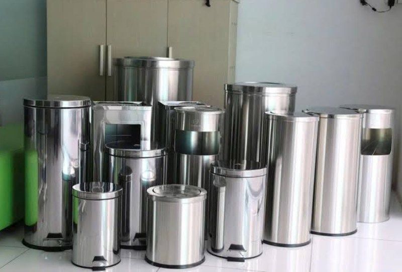 Đơn vị bán thùng rác inox nắp lật uy tín
