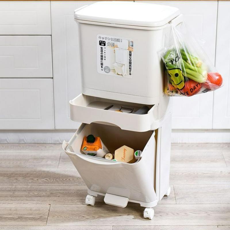 Thùng Rác 3 Tầng có bánh xe và nhiều ngăn, giúp phân loại rác trong nhà bếp thuận tiện
