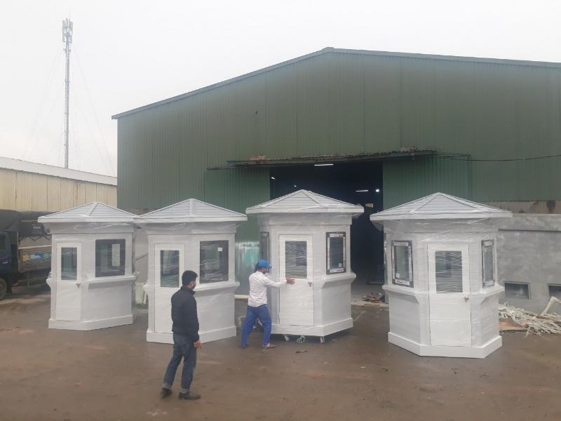 Bốt bảo vệ Khánh Hòa composite được hoàn thiện tại xưởng trước khi vận chuyển đến công trình 