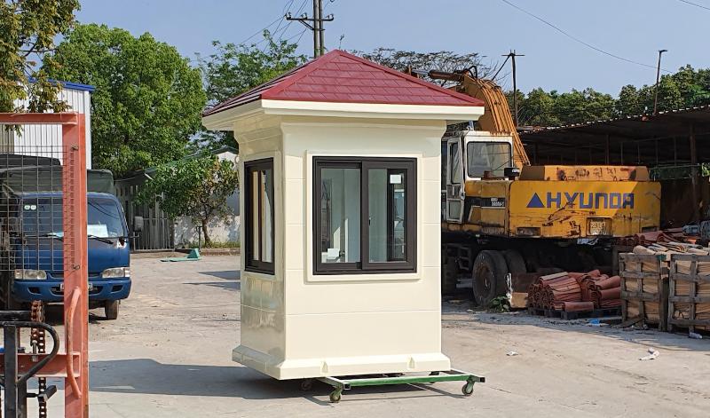 Bốt bảo vệ composite đúc nguyên khối chống dột, cách nhiệt cao cấp lắp đặt tại khu công nghiệp