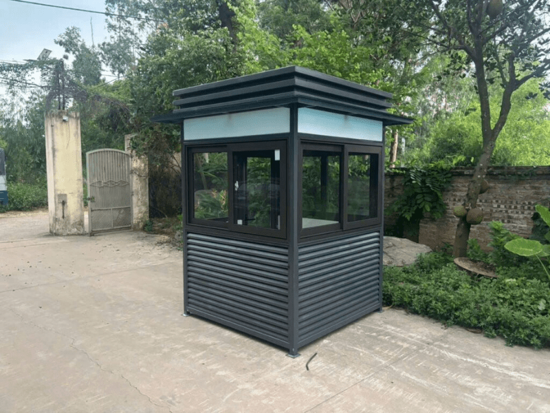 Bốt bảo vệ khung thép, nhôm kính