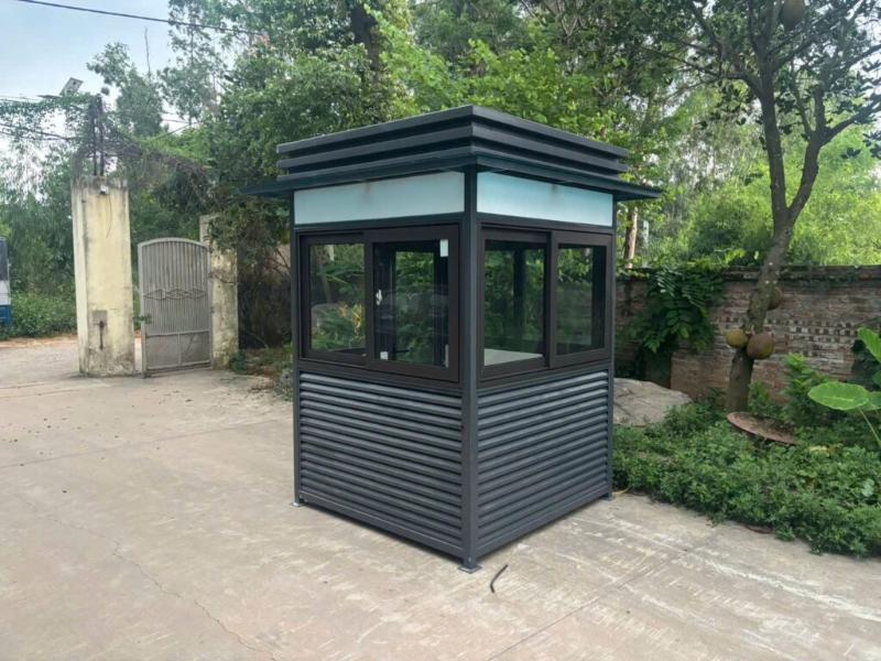 Đa dạng các mẫu bốt bảo vệ từ composite, inox đến khung thép bọc Alu, đáp ứng linh hoạt mọi loại hình công trình.