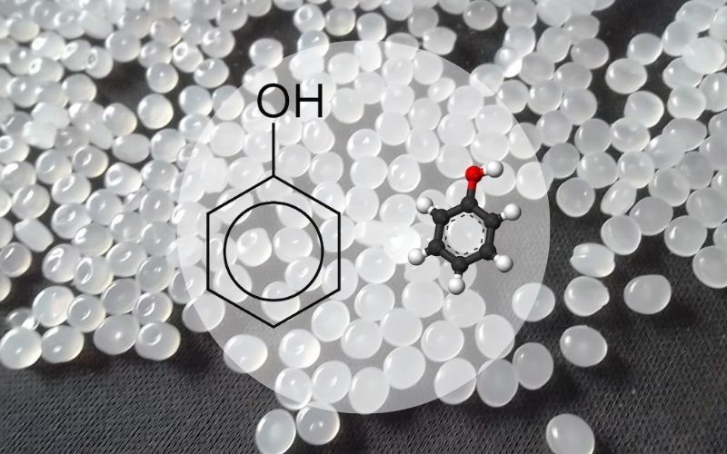 Hạt nhựa nguyên sinh PE (Polyethylene) màu trắng đục sở hữu cấu trúc phân tử (C2H4)n bền chặt