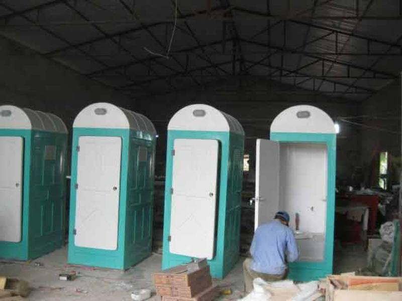 Mẫu cabin vệ sinh buồng đơn nhỏ gọn, đầy đủ công năng chuyên dụng cho công trường và KCN