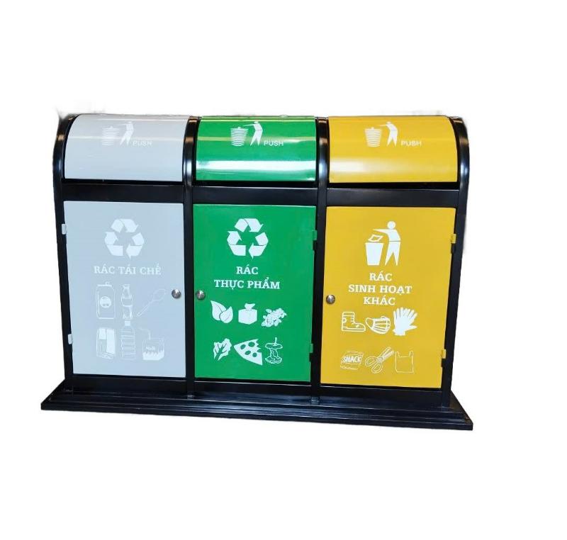 Thùng rác thép cao cấp: Mẫu đẹp, bền chắc và giá tốt 9 Thùng rác thép cao cấp 3 ngăn với màu sắc riêng biệt giúp nhận diện từng loại rác