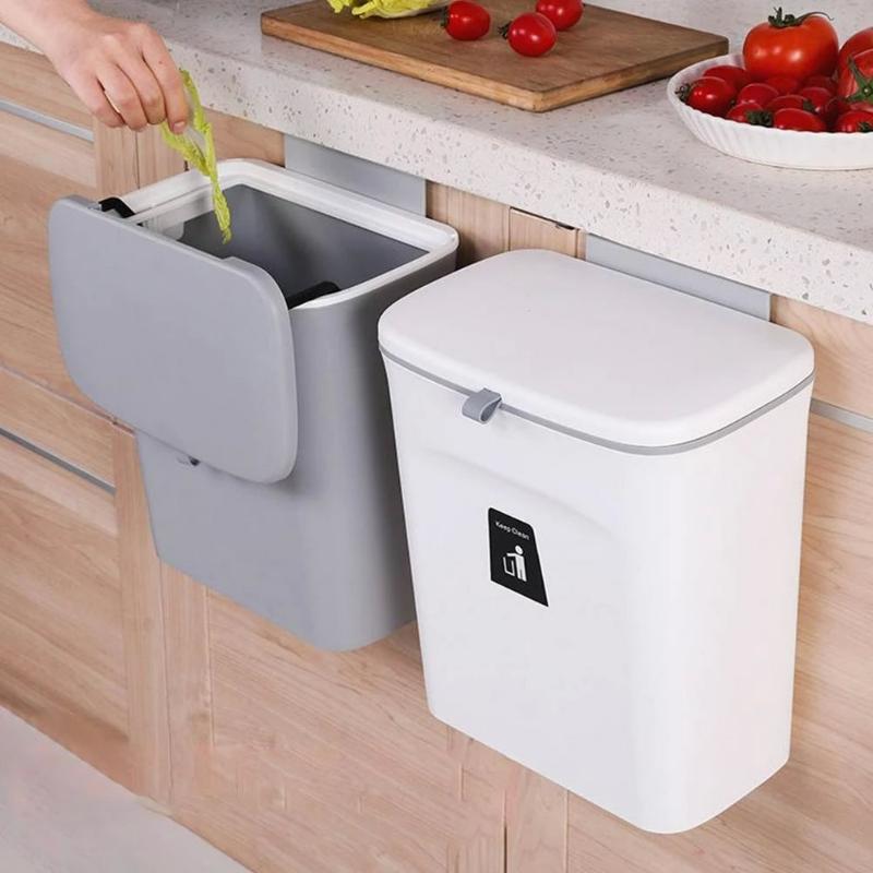 Thùng rác nhà bếp treo tủ có nắp đậy, phù hợp với khu vực sơ chế thực phẩm