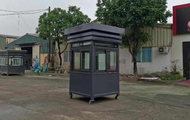 Bốt bảo vệ Khánh Hòa dạng cabin di động có bánh xe, thuận tiện thay đổi vị trí sử dụng
