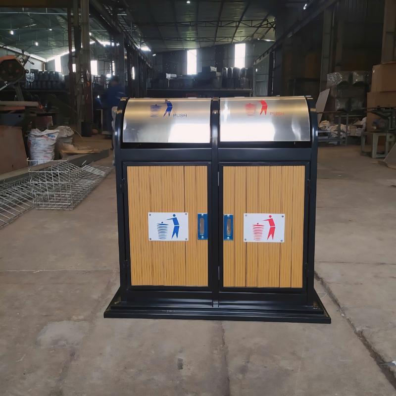 Thùng rác thép cao cấp: Mẫu đẹp, bền chắc và giá tốt 10 Thùng rác thép cao cấp 2 ngăn được gia công trực tiếp tại xưởng với kết cấu bền chắc