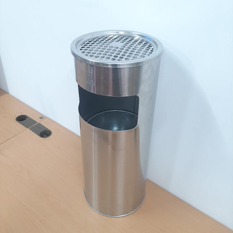 Thùng rác inox gạt tàn hình tròn phù hợp văn phòng, hành lang và khu vực hút thuốc