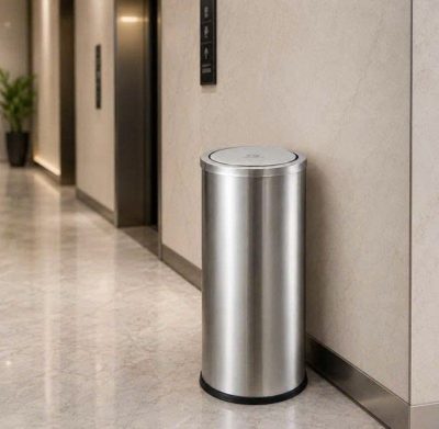 Thùng rác inox có nắp là gì