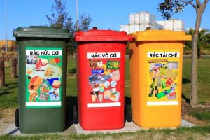 Thùng rác nhựa tái chế có bền không phụ thuộc vào chất liệu, độ dày và điều kiện sử dụng ngoài trời