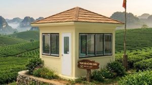 Thiết kế bốt gác an ninh mái nhọn ốp giả gỗ hòa hợp với cảnh quan thiên nhiên tại khu du lịch Mộc Châu, Sơn La